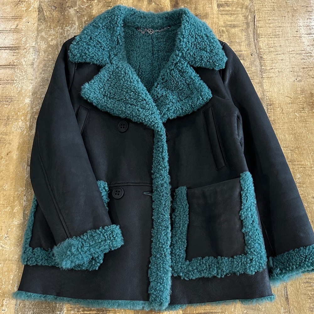 Punto Shearling Lambskin Coat